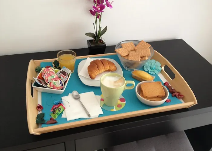 Bed and breakfast Check-inn 4*